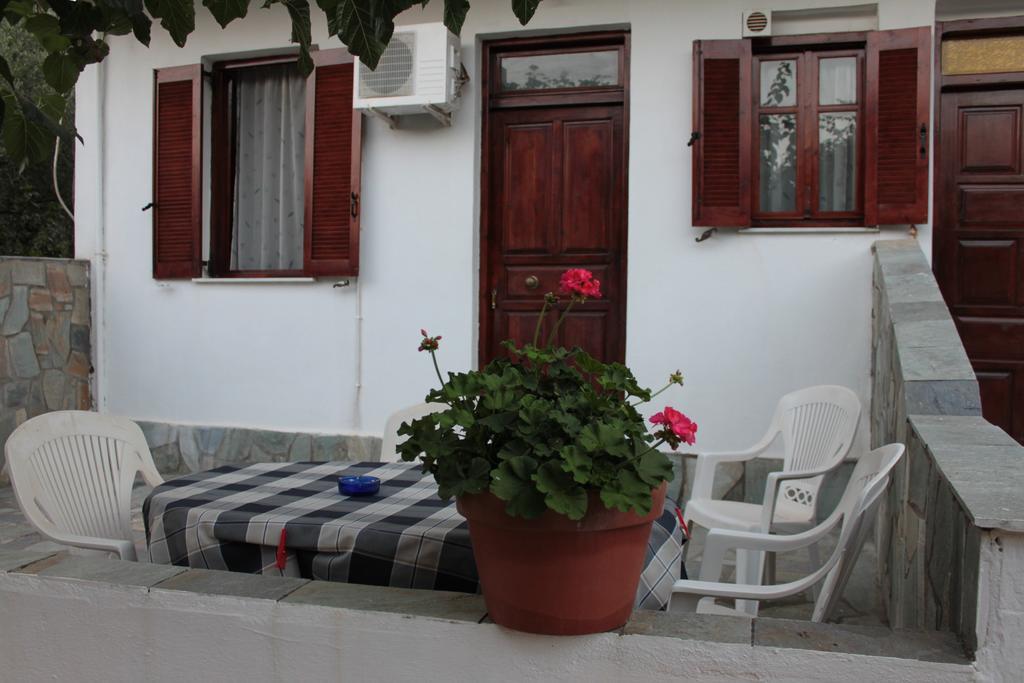 Ballas Apartments Agia Efimia 객실 사진