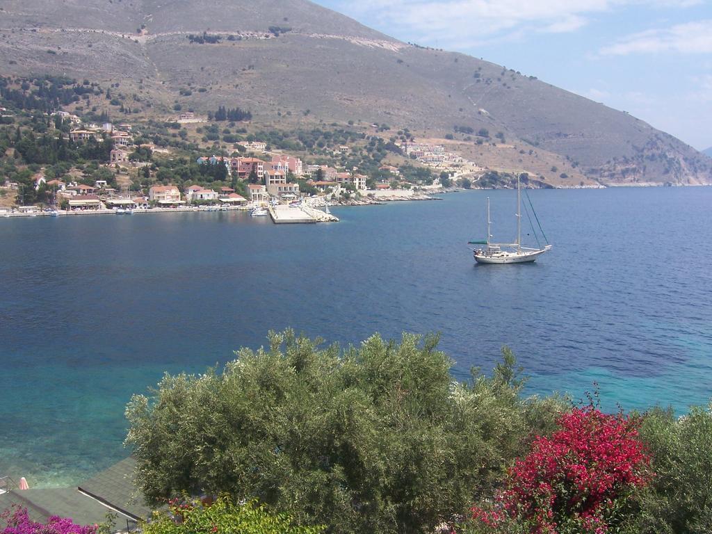 Ballas Apartments Agia Efimia 객실 사진
